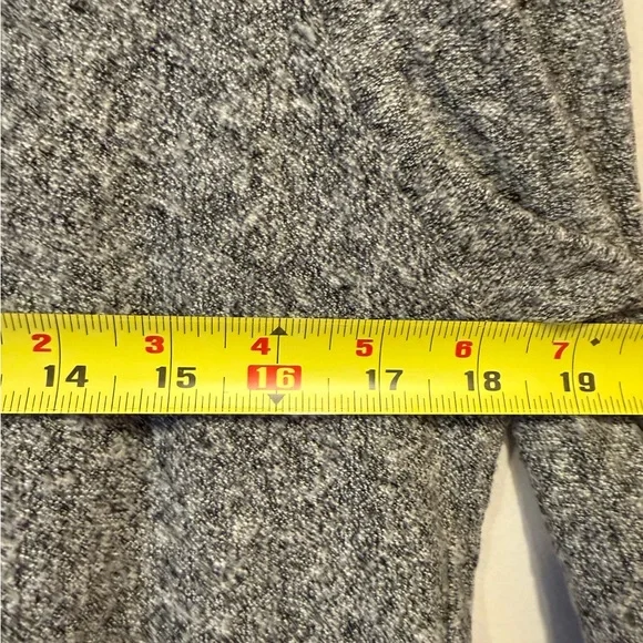 Zara Heather Gray Crew Neck Long Sleeve Knit Top Sweater Size 8 Medium - Picture 4 of 5